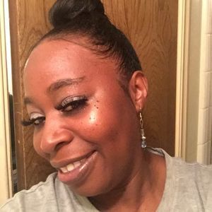 Meet your Posher, Marilyn